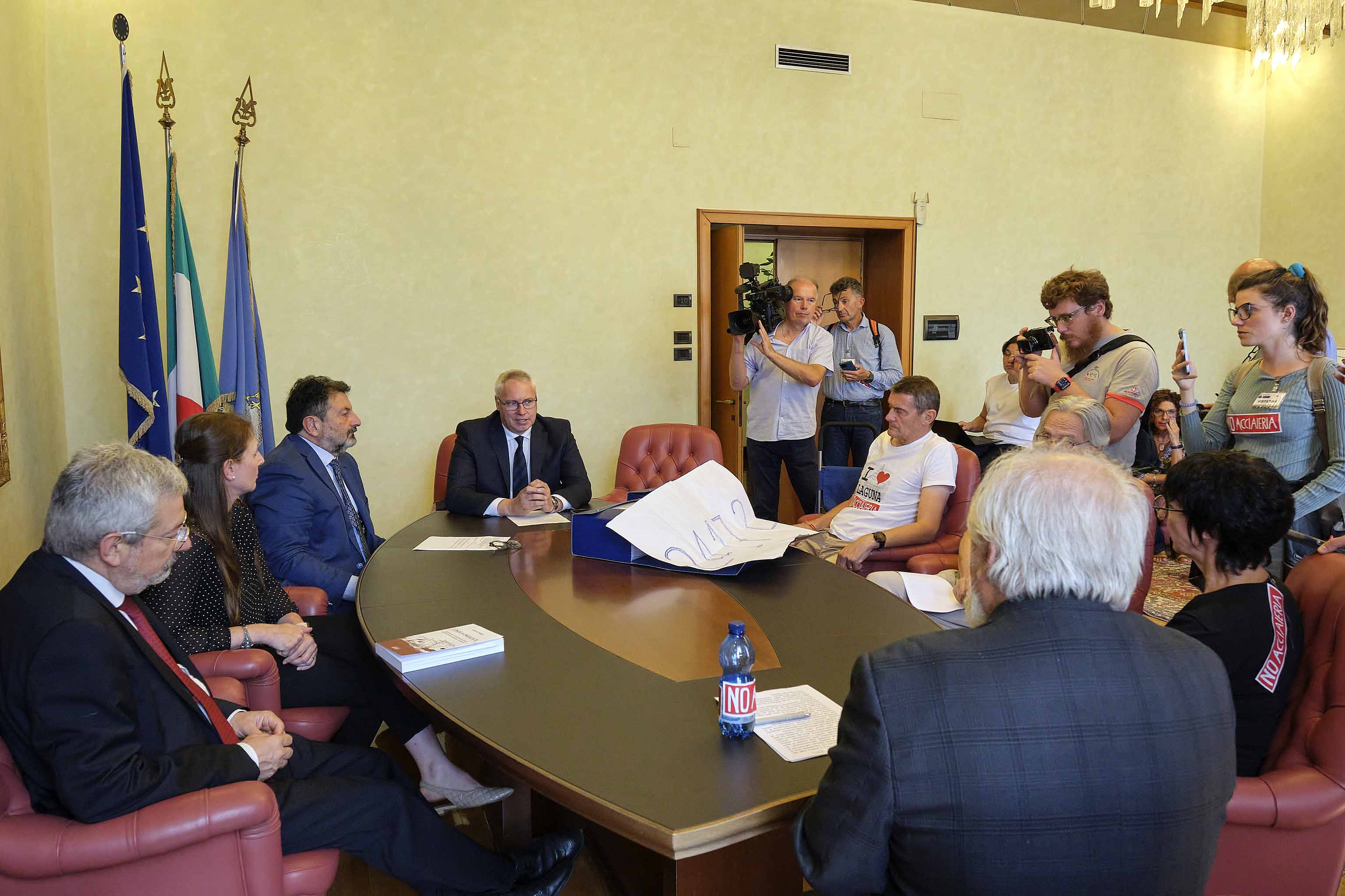 AMBIENTE. CONSEGNA PETIZIONE NO ACCIAIERIA. BORDIN: ISTANZE IN IV COMM
